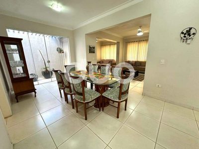 Casa, 3 quartos, 169 m² - Foto 4