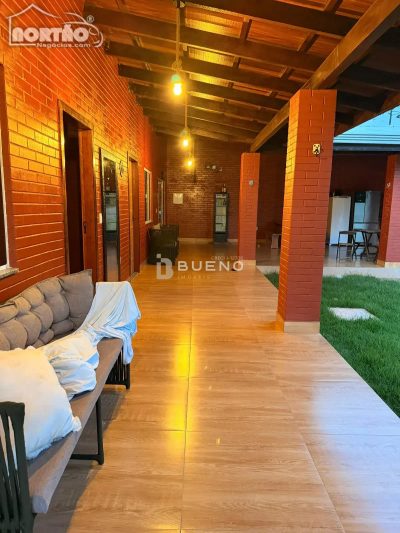 Casa, 2 quartos, 160 m² - Foto 1