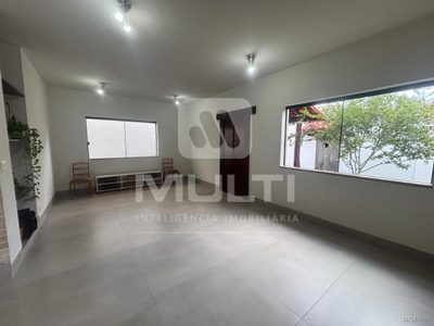 Casa, 3 quartos, 291 m² - Foto 4