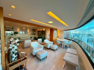 Apartamento, 4 quartos, 216 m² - Foto 2