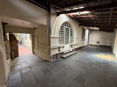 Casa, 1 quarto, 237 m² - Foto 2