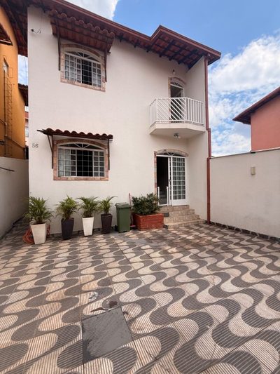 Casa, 3 quartos, 153 m² - Foto 2