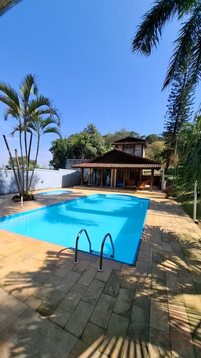 Sítio, 4 quartos, 1650 m² - Foto 1