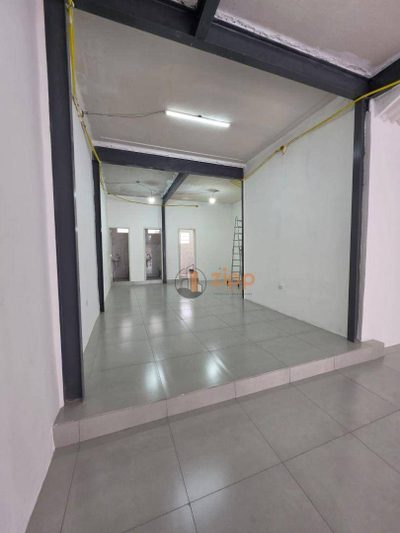 Loja-Salão, 135 m² - Foto 1