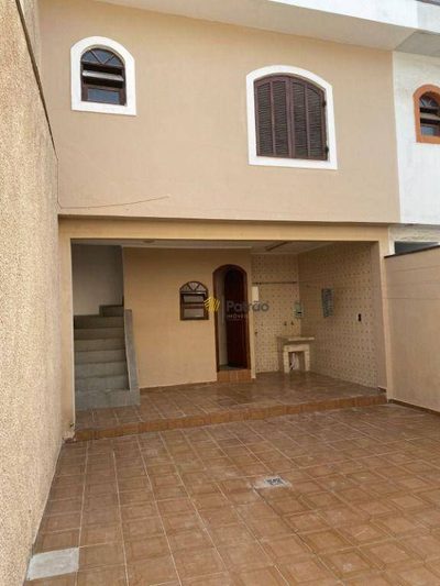 Sobrado, 3 quartos, 240 m² - Foto 3