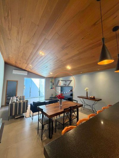 Casa, 3 quartos, 220 m² - Foto 2