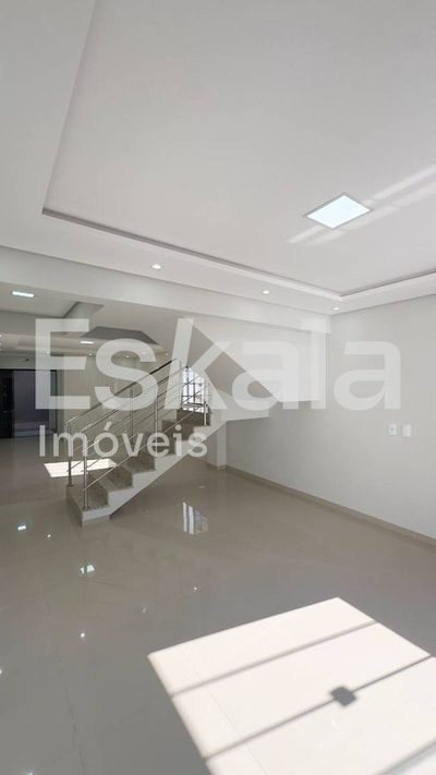Sobrado, 3 quartos, 131 m² - Foto 2