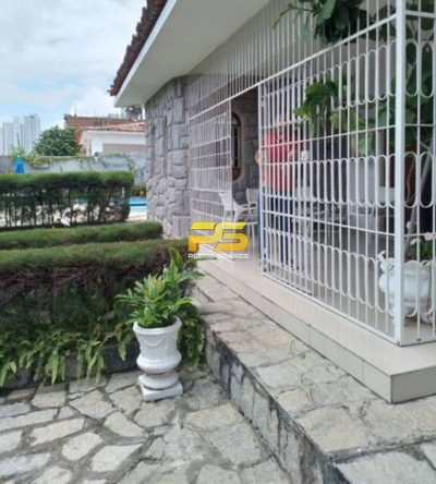 Casa, 6 quartos, 380 m² - Foto 1