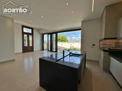 Casa, 3 quartos, 229 m² - Foto 5