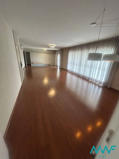 Apartamento, 3 quartos, 245 m² - Foto 2
