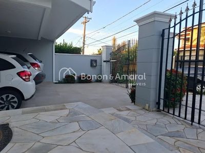 Casa, 5 quartos, 326 m² - Foto 1