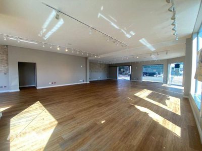 Loja-Salão, 250 m² - Foto 1