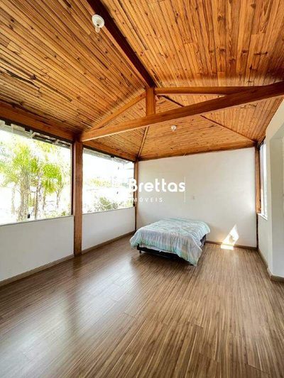 Casa, 5 quartos, 121 m² - Foto 1