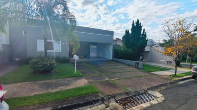 Sobrado, 4 quartos, 193 m² - Foto 1