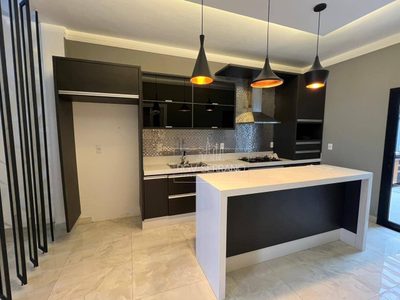 Sobrado, 3 quartos, 194 m² - Foto 2