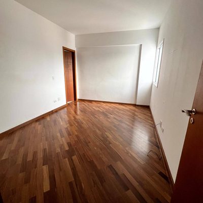 Apartamento, 3 quartos, 130 m² - Foto 4