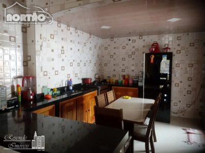 Casa, 4 quartos, 150 m² - Foto 1