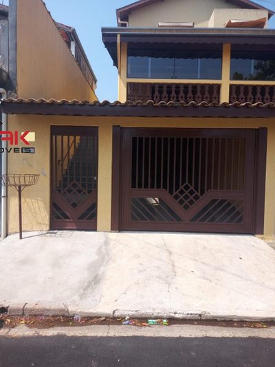 Casa, 3 quartos, 250 m² - Foto 1