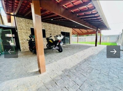 Casa, 5 quartos, 258 m² - Foto 1