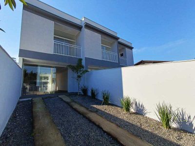 Casa, 3 quartos, 90 m² - Foto 1