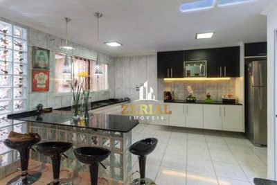 Casa, 4 quartos, 240 m² - Foto 1