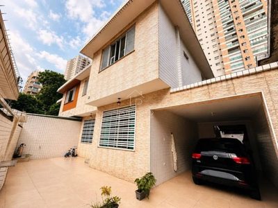 Sobrado, 3 quartos, 208 m² - Foto 1