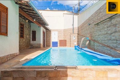 Casa, 4 quartos, 210 m² - Foto 1