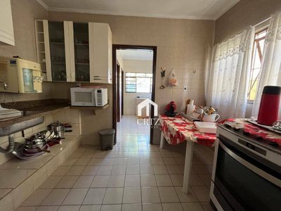 Casa, 3 quartos, 228 m² - Foto 4