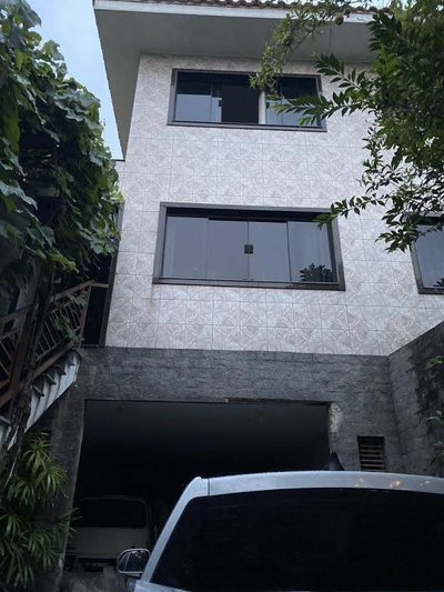 Sobrado, 3 quartos, 240 m² - Foto 1