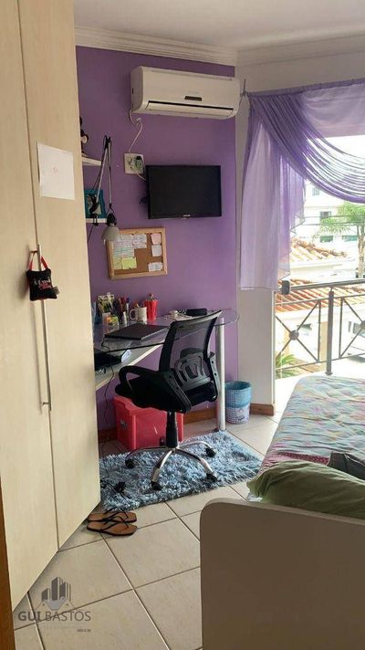 Casa, 4 quartos, 240 m² - Foto 4