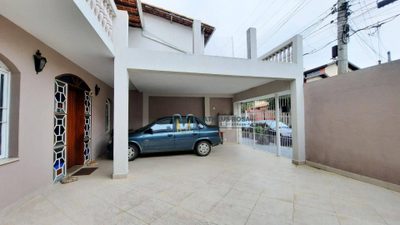 Casa, 5 quartos, 230 m² - Foto 3