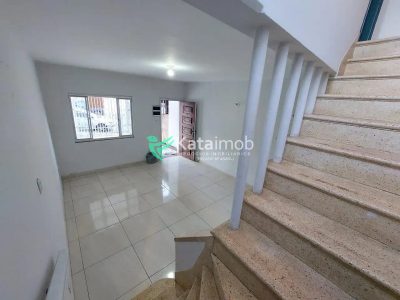 Casa, 3 quartos, 163 m² - Foto 1