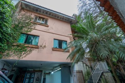 Casa, 4 quartos, 230 m² - Foto 1
