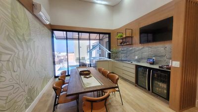 Casa, 4 quartos, 236 m² - Foto 1