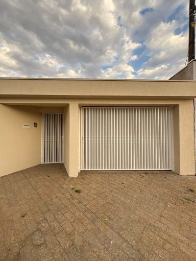 Casa, 3 quartos, 234 m² - Foto 1