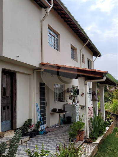 Casa, 5 quartos, 248 m² - Foto 1