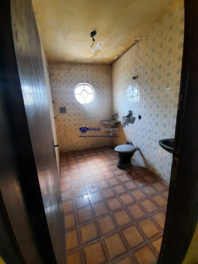 Sobrado, 6 quartos, 240 m² - Foto 2
