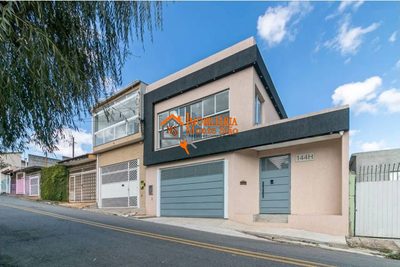 Sobrado, 3 quartos, 270 m² - Foto 1