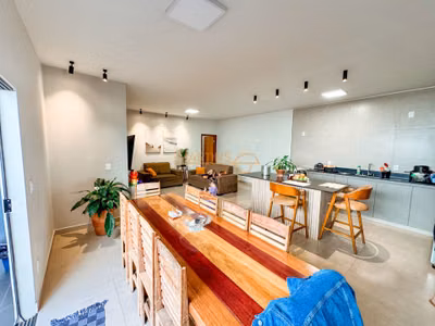 Casa, 3 quartos, 260 m² - Foto 1
