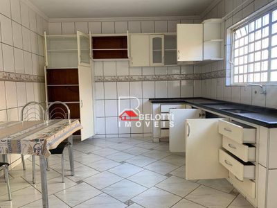 Casa, 3 quartos, 200 m² - Foto 4