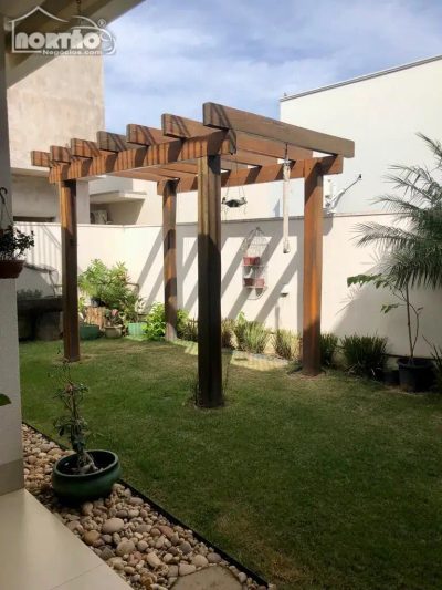 Casa, 380 m² - Foto 2