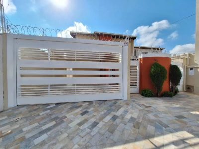 Casa, 3 quartos, 290 m² - Foto 3