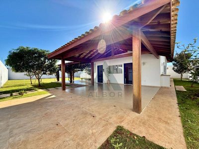 Casa, 3 quartos, 240 m² - Foto 1
