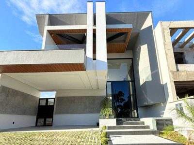 Sobrado, 3 quartos, 327 m² - Foto 1