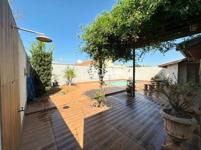 Casa, 3 quartos, 209 m² - Foto 4