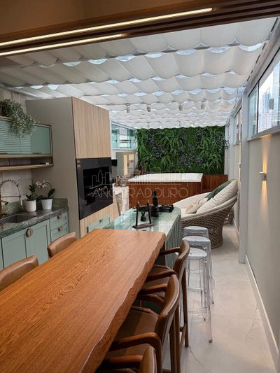 Apartamento, 3 quartos, 145 m² - Foto 1