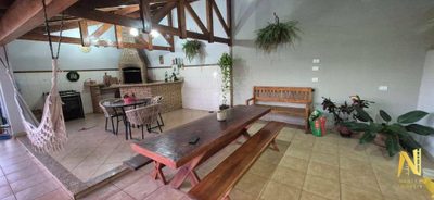 Casa, 5 quartos, 240 m² - Foto 4
