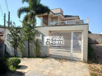 Casa, 3 quartos, 221 m² - Foto 1