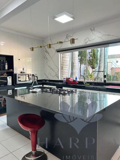 Casa, 3 quartos, 240 m² - Foto 2