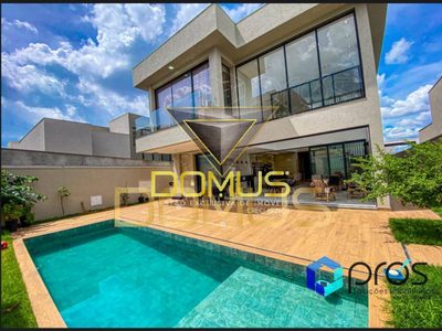 Sobrado, 4 quartos, 270 m² - Foto 1